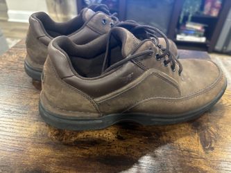 Rockport walking shoe