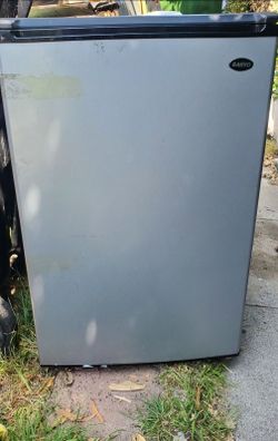 Mini Fridge
