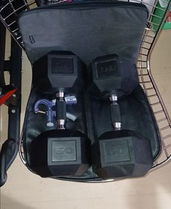 2 60lb dumbells