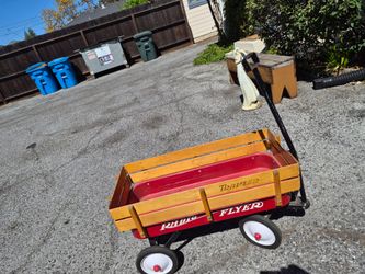 Radio flyer stake side red wagon