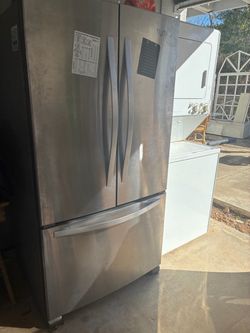 Whirlpool French door refrigerator