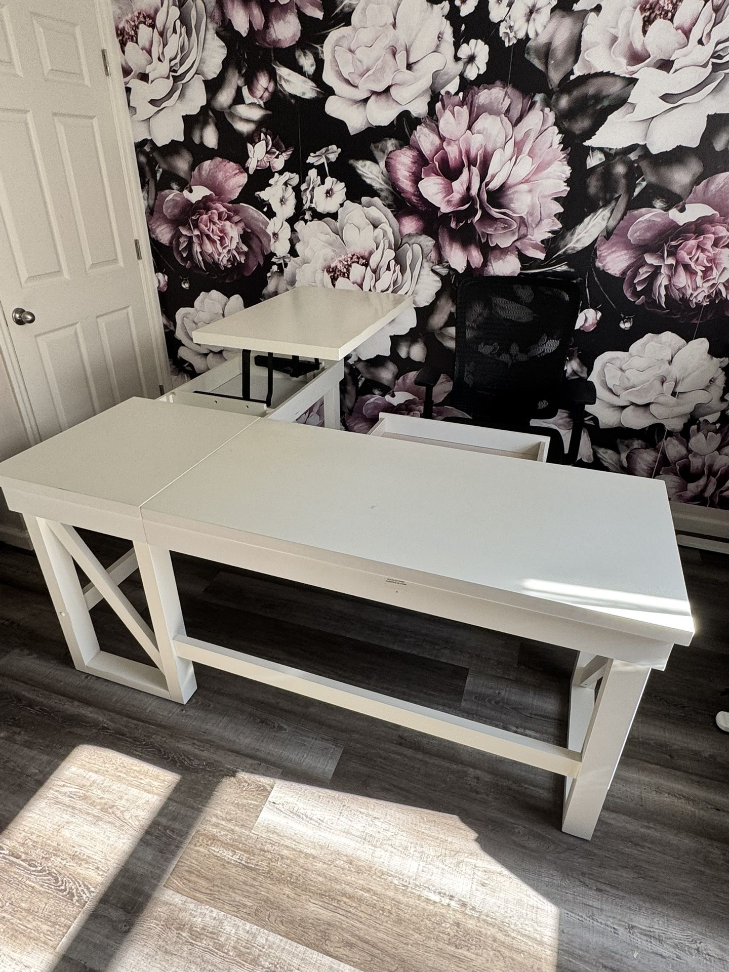 Good Quality- Adjustable Wood Desk