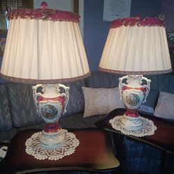 BEAUTIFUL ANTIQUE MARTHA AND George WASHINGTON  LAMPS  GREAT CONDITION 