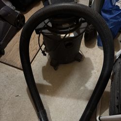 Wet/Dry Shop Vacuum 