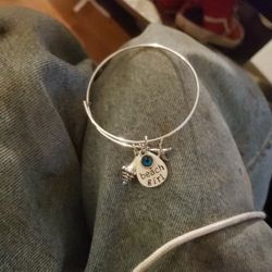 Women’s Silver Wire Charm Bracelet- “Beach Girl,” Star Fish, Conch Shell Charms.