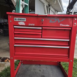 US GENERAL 5 DRAWERS TOOL BOX 2 KEYS BOTTOM DRAWER NEED A  SIDE RAIL 