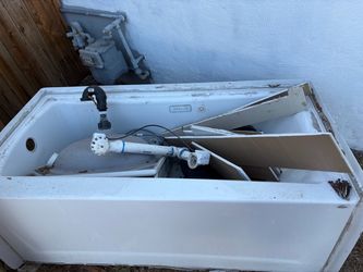 White Jetted Bathtub by laurel mountain