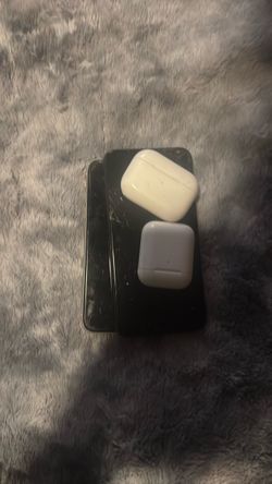 iPhones n AirPods for parts sum features  work