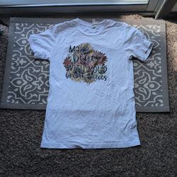 Bella+Canvas T-shirt Size M