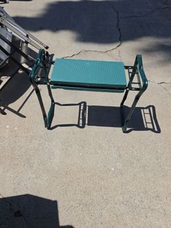 Garden kneeler chair