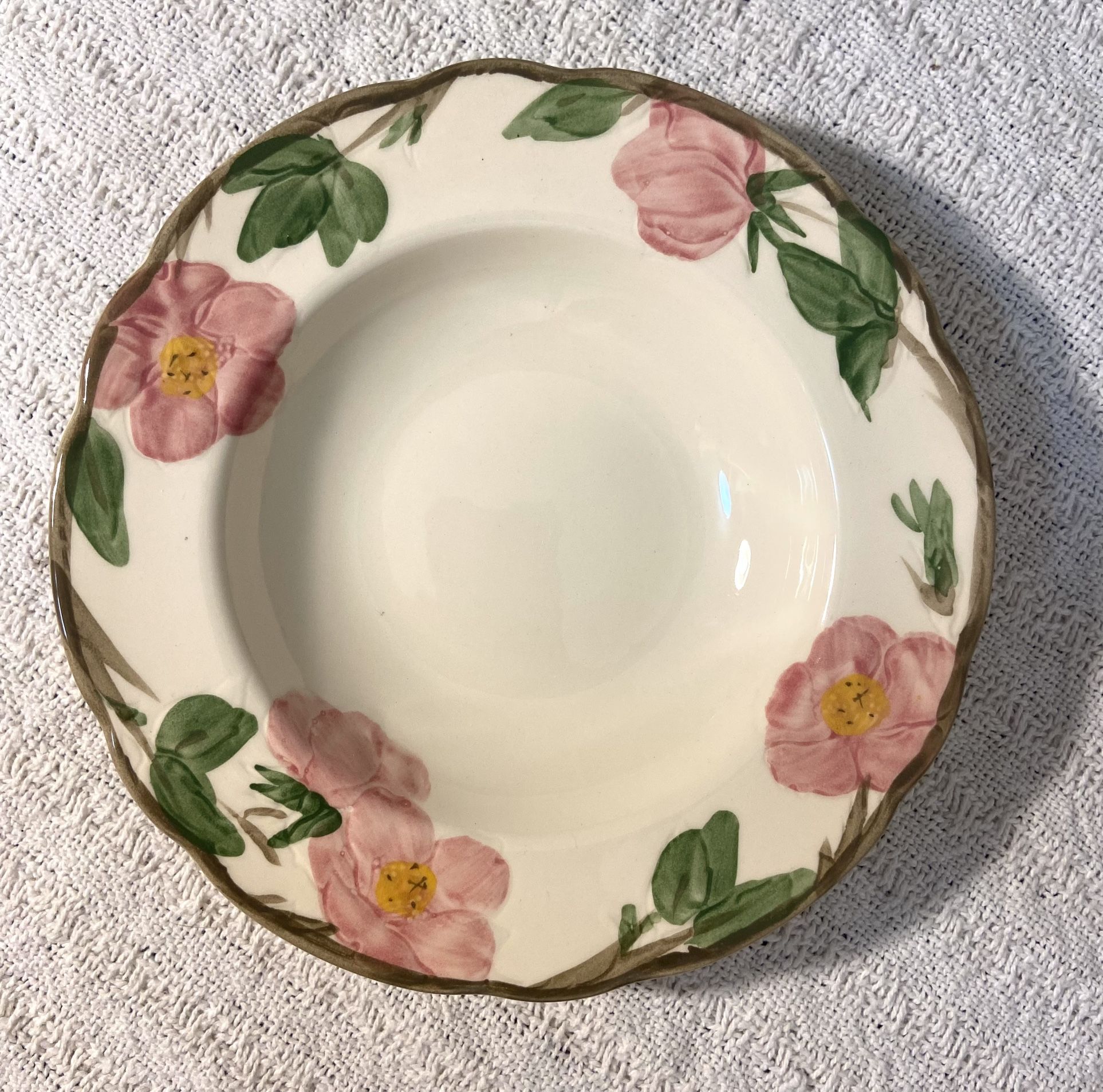 1 Franciscan Desert Rose Large Bowl 8 1/4” Pink Flowers - No Chips Or Cracks