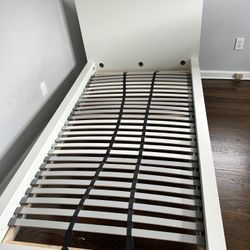 IKEA Bed Frame With Sealy Mattress 