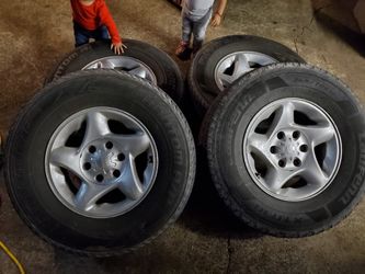 2003 toyota tacoma rims and tiers