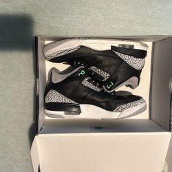 Jordan 3 Retro Black/Green Glow 8M
