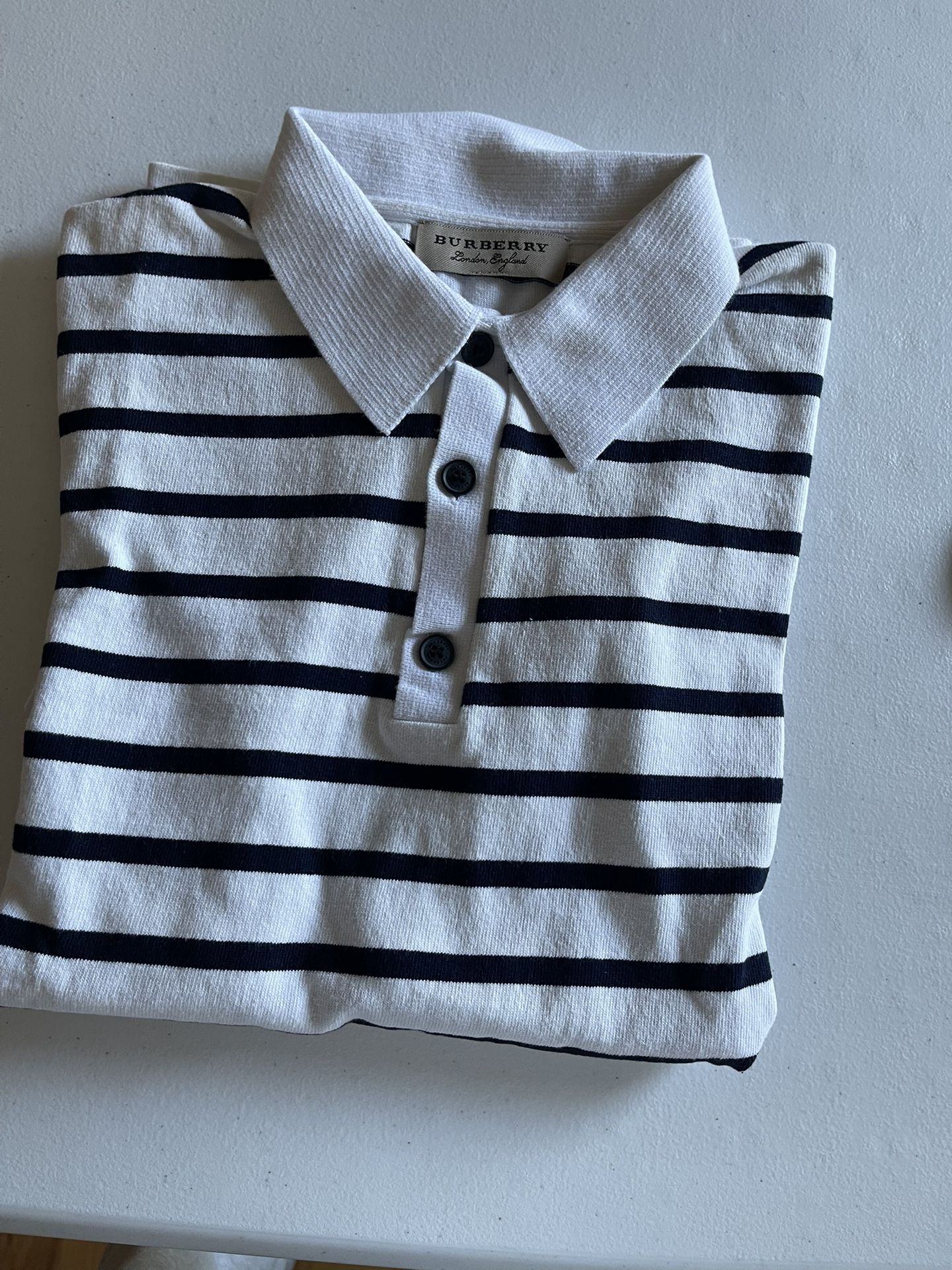 Burberry polo shirts and T-shirts from Burberry. Size S