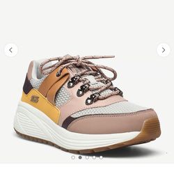 Skechers
Womens BOBS Sparrow 2.0 - City Hike - Low top sneakers Women's size 6