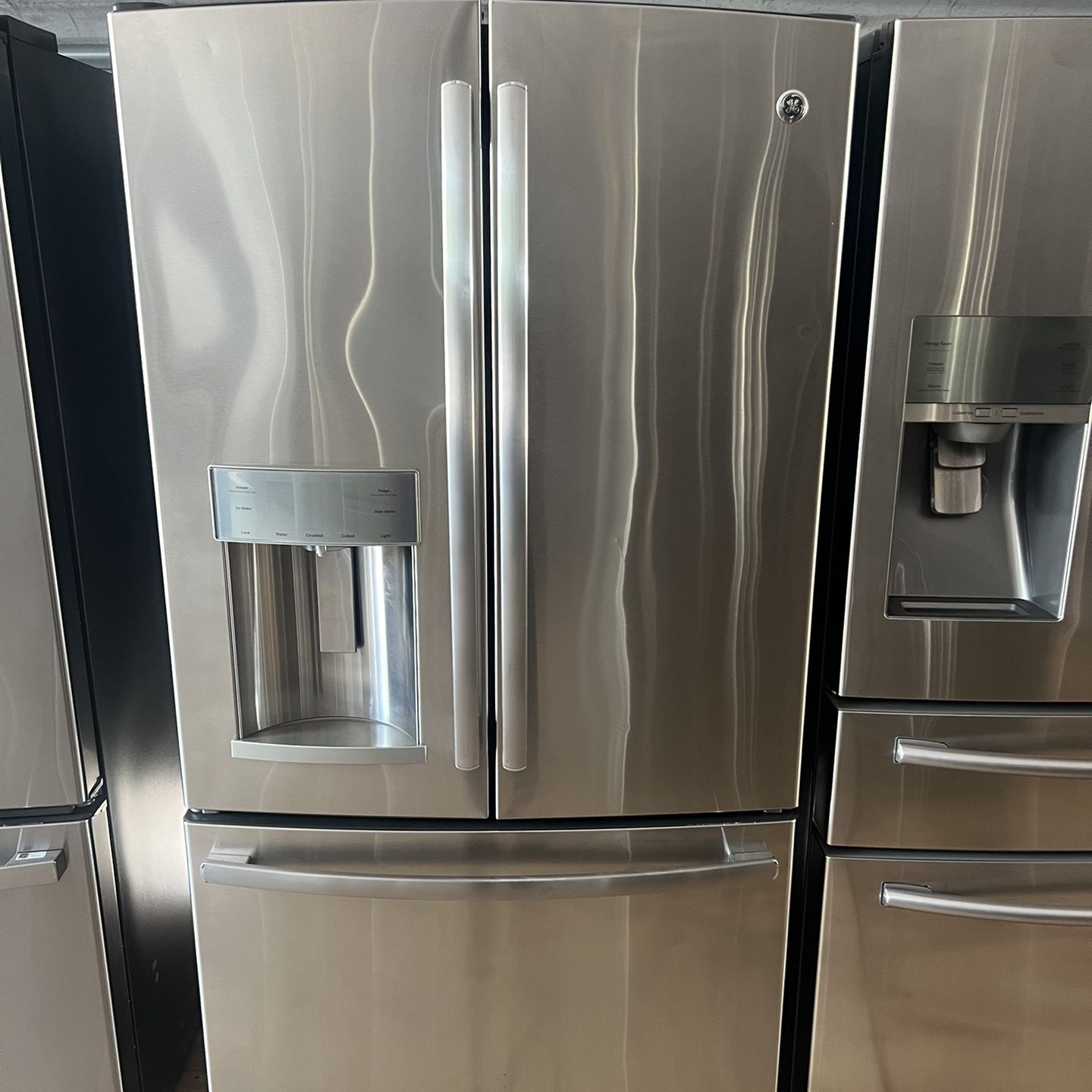 Ge French Door Refrigerator   60 day warranty/ Located at:📍5415 Carmack Rd Tampa Fl 33610📍 