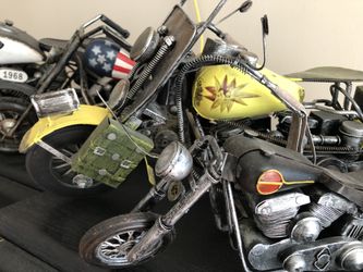 4 Mini Motorcycle Model Displays
