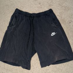 Nike Shorts Size Medium 