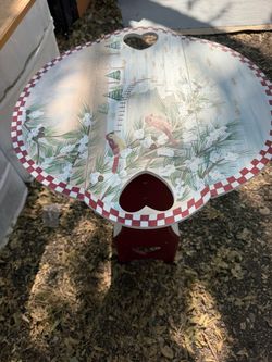 Round Wood Table with Cardinal Design