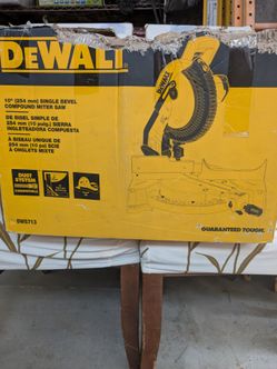 DeWalt DWS713 10 inch Single Bevel Compound Miter Saw