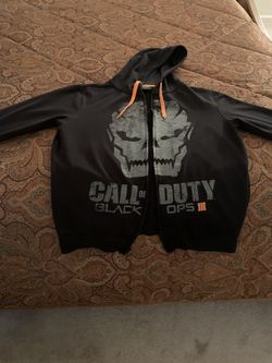 Call Of Duty Zip Up Hoodie. Adult medium. Good condition
