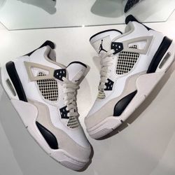 Air Jordan 4 Military Black 6.5y