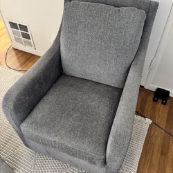 CUSHIONED Swivel Couch Chair