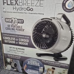 Shark 11.47 in. H Misting Fan