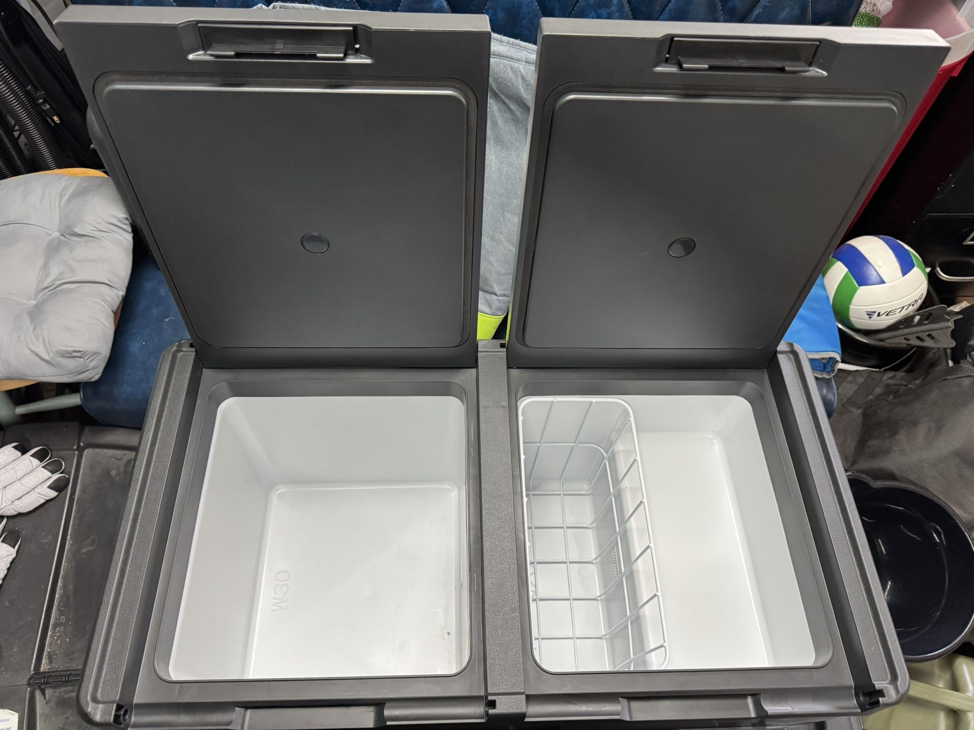 12V Car Fridge/Freezer 52 Quart