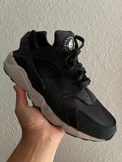 Nike Air Huarache size 13
