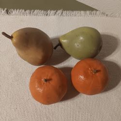 Vintage Rubber Oranges & Pears /Lot of 4