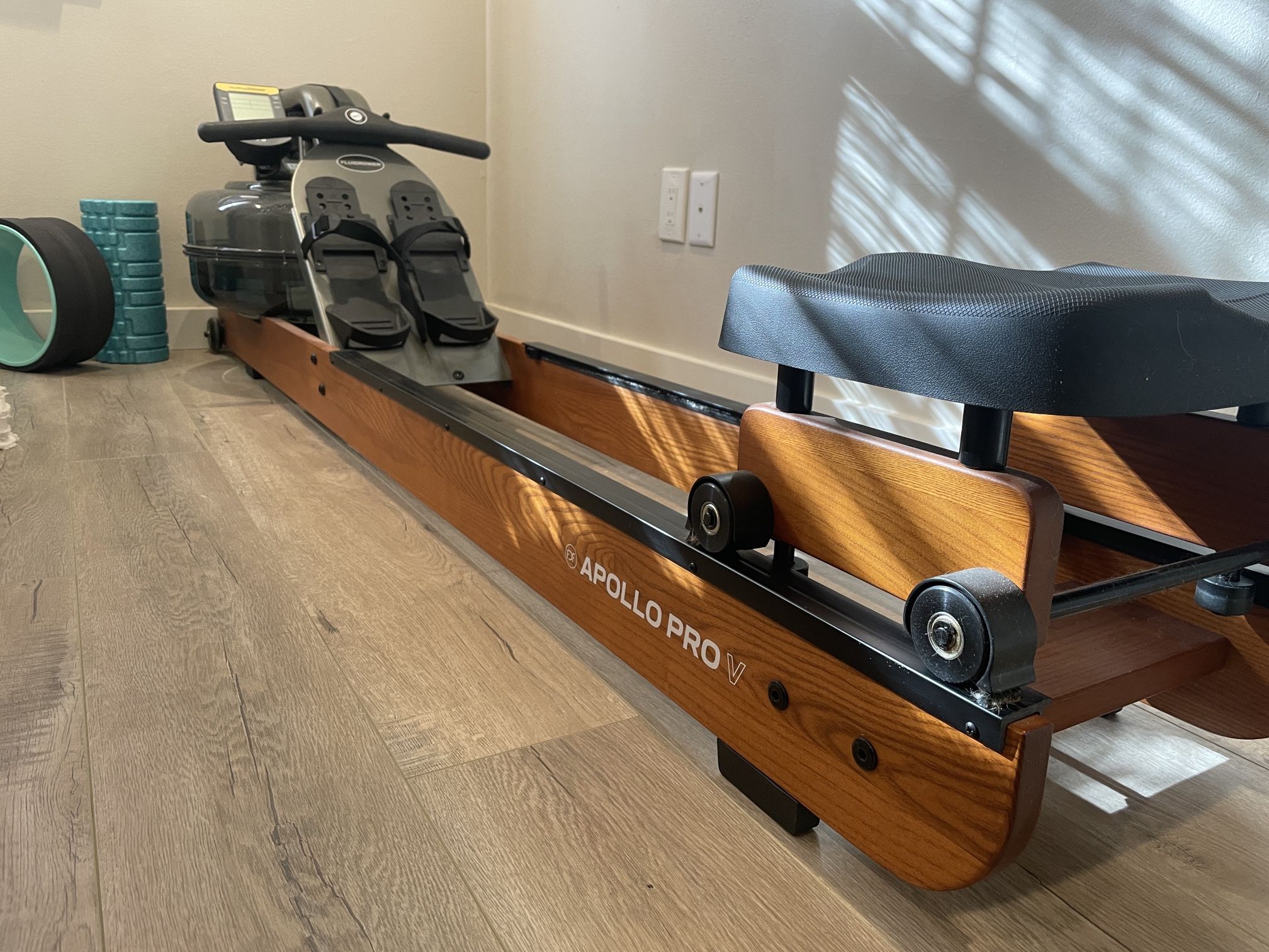 Apollo Pro V Water Rower - Like New! 🚣♂️🔥