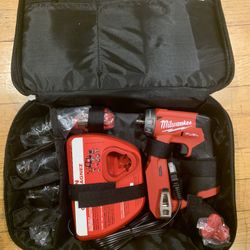 Milwaukee Fuel M12 Drill Driver 