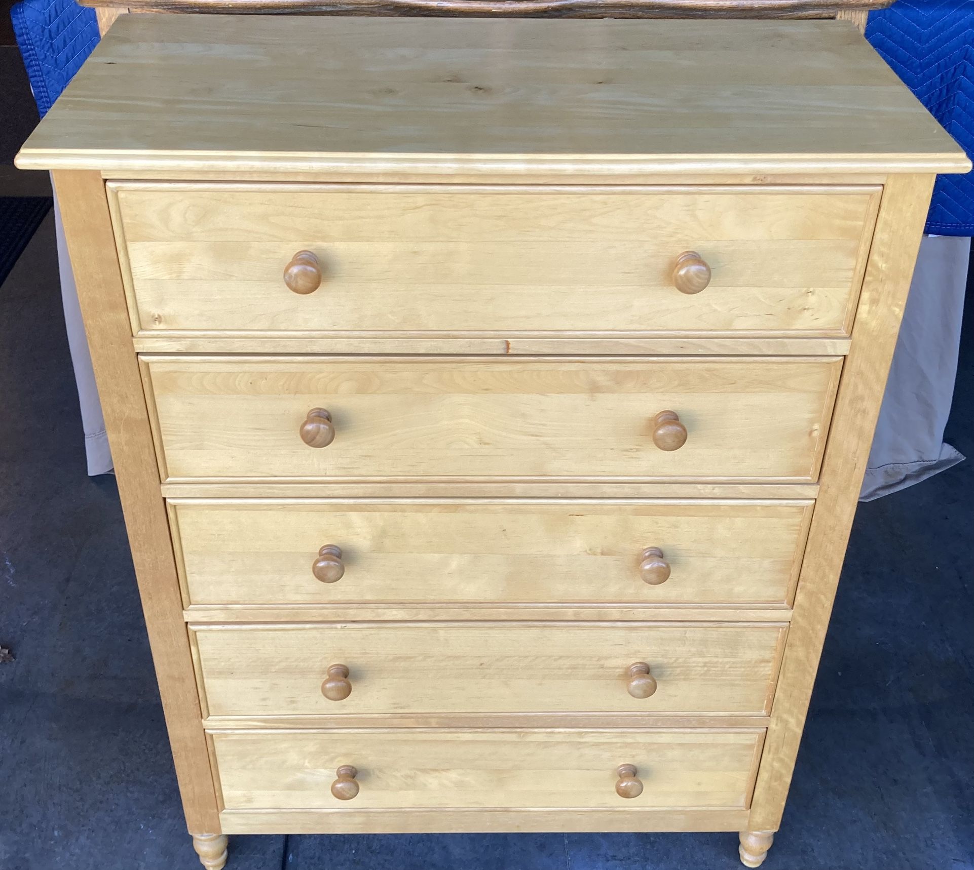 Solid Wood 5 Drawer Natural Finish Highboy Dresser / Chest Of Drawers