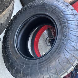 Toyo Tires 35x12.50 R17 2 Tires