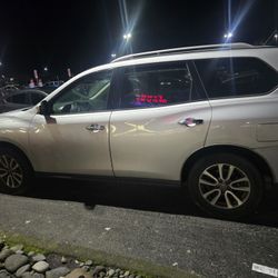 2013 Nissan Pathfinder