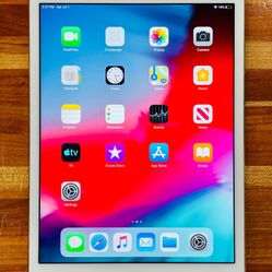 Apple IPad Mini 4 64GB WIFI + Cellular Unlocked - Great cosmetic OS X 15.7