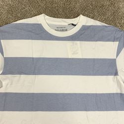  T-Shirt Men's Medium Blue White Striped Relaxed Fit Casual Crewneck