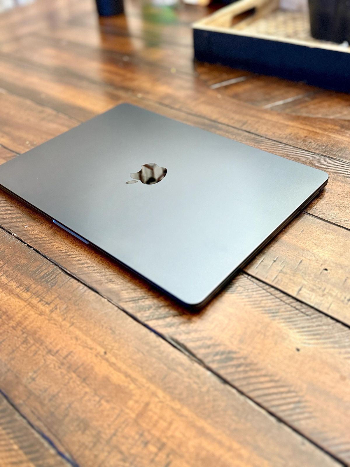 Macbook Air M2 chip 512Gb memory 13 inch latest model brand new