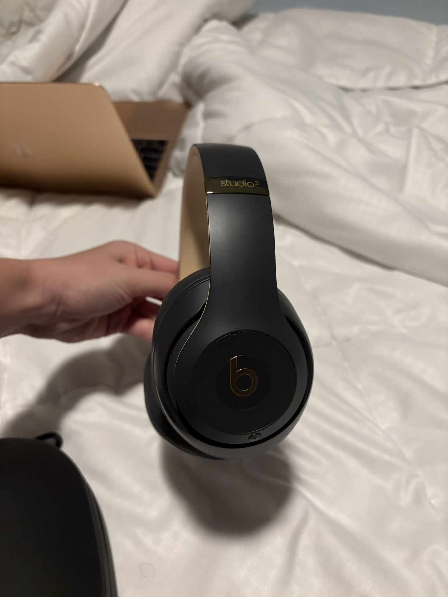 BEATS Studio 3 GOLD EDITION