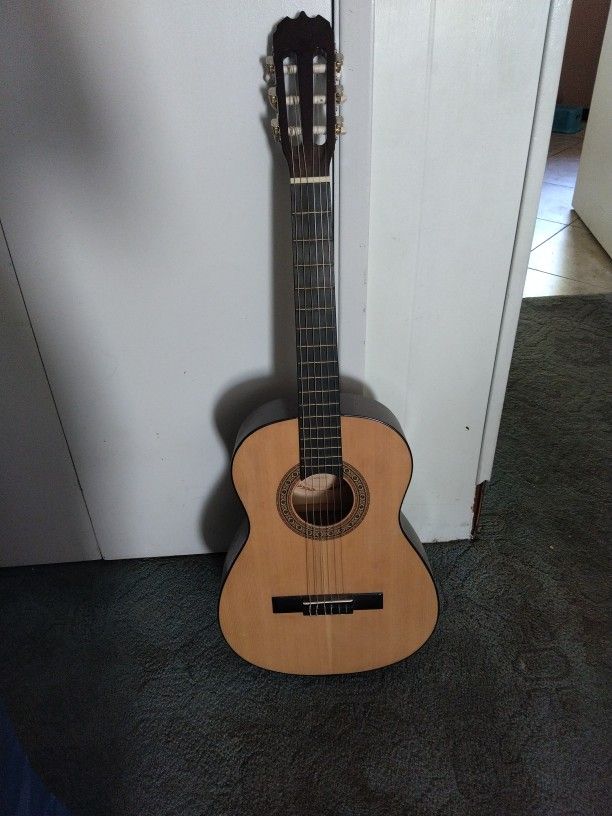 3/4 Size Classical Guitar
