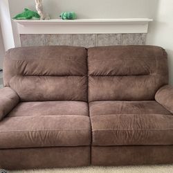 Dual Recliner Sofa / Couch