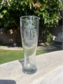Disneyland Club 33 Pilsner Beer Glass