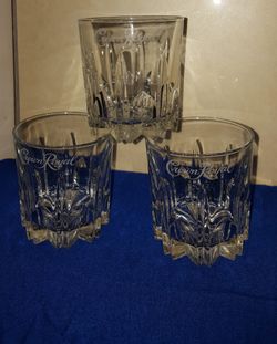 Crown Royal whiskey Glass logo Italy