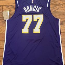 New purple highest premium quality stitch, player version jersey. Lakers Player jersey Luka Doncic .  Size S - XXXL. New Jerseys Limited supply on han