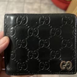 Gucci wallet authentic