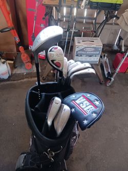 Golf clubs bag included