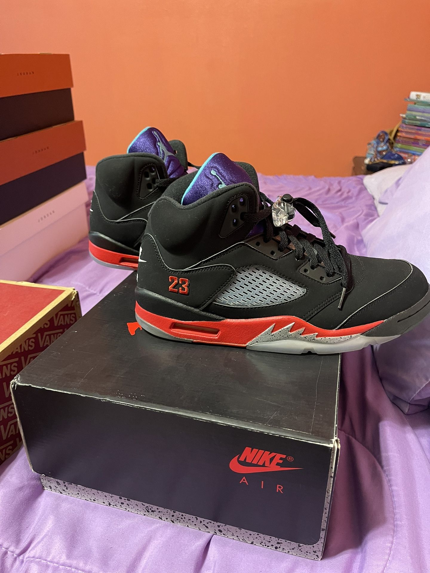 Jordans 5s Top 3 10.5 for Sale in Highland, CA OfferUp