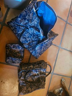 Chekita 3 piece travel set brand new